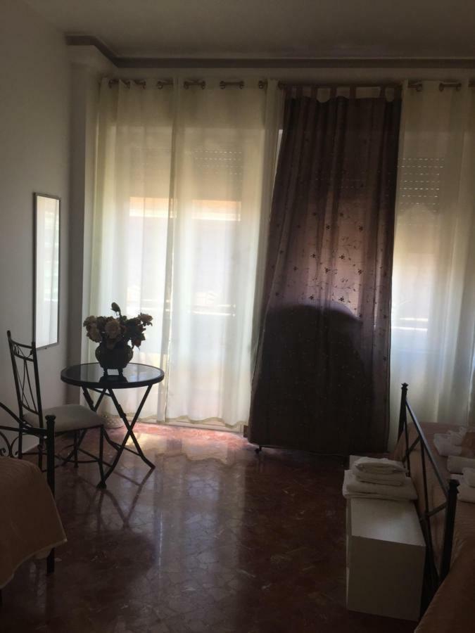 Morfeo 2 Locazioni Turistiche Bed & Breakfast Palermo Bagian luar foto